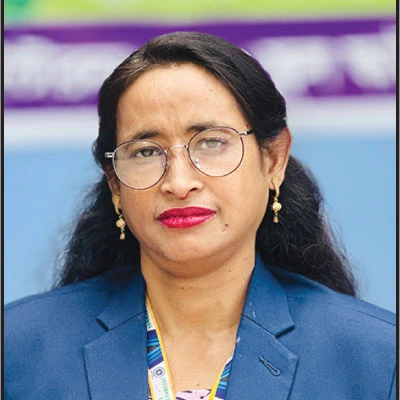 Munira Khan